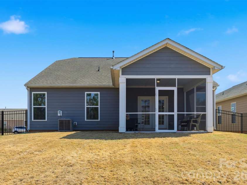 3176 Bridgewater Street, Lancaster, SC 29720.  MLS# CAR4363226, YatesRealty ID 22439. 