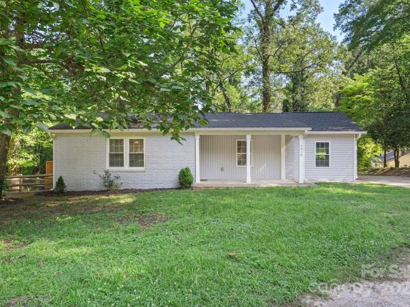 4410 Burgin Street, Kannapolis, NC 28081.  MLS# CAR4327552, YatesRealty ID 22439. 