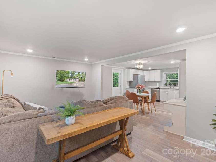 4410 Burgin Street, Kannapolis, NC 28081.  MLS# CAR4327552, YatesRealty ID 22439. 