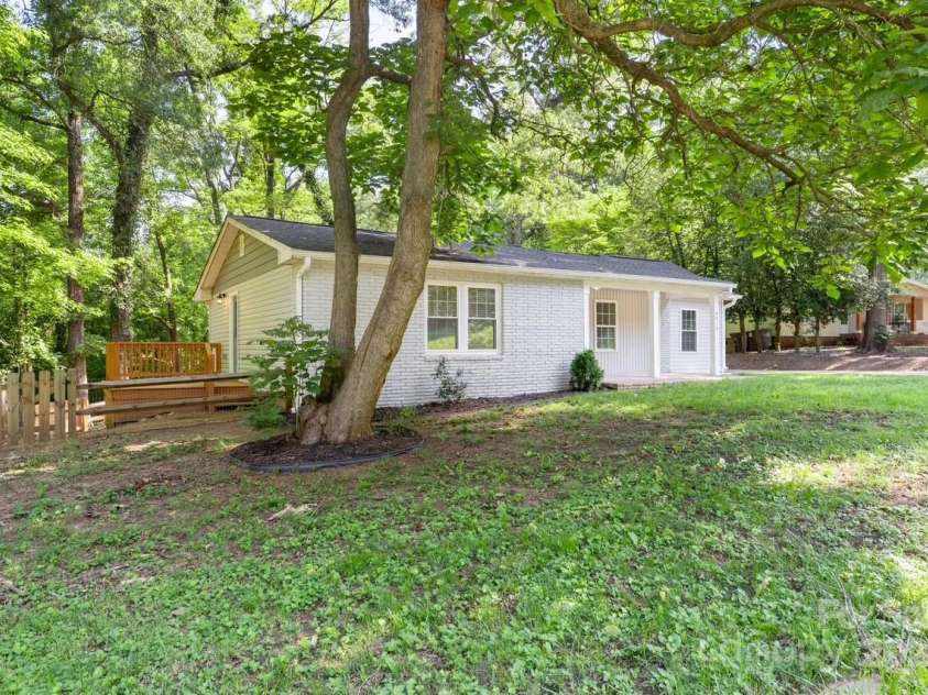 4410 Burgin Street, Kannapolis, NC 28081.  MLS# CAR4327552, YatesRealty ID 22439. 