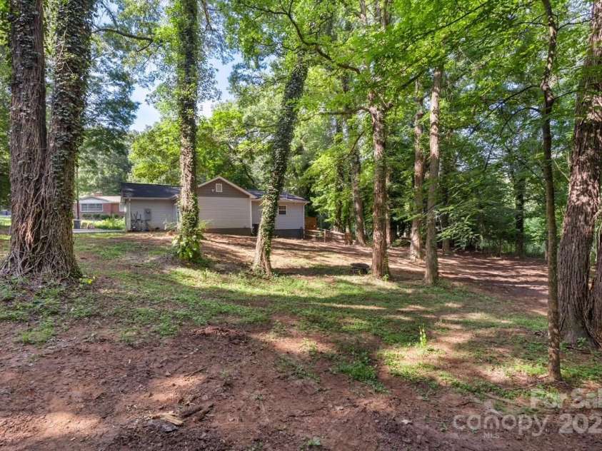 4410 Burgin Street, Kannapolis, NC 28081.  MLS# CAR4327552, YatesRealty ID 22439. 