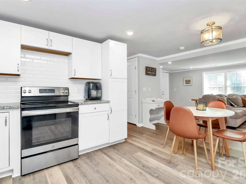 4410 Burgin Street, Kannapolis, NC 28081.  MLS# CAR4327552, YatesRealty ID 22439. 