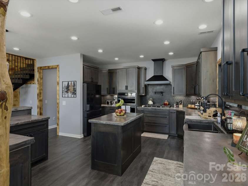 4407 Georgia Pines Road, Morganton, NC 28655.  MLS# CAR4335144, YatesRealty ID 2244. 