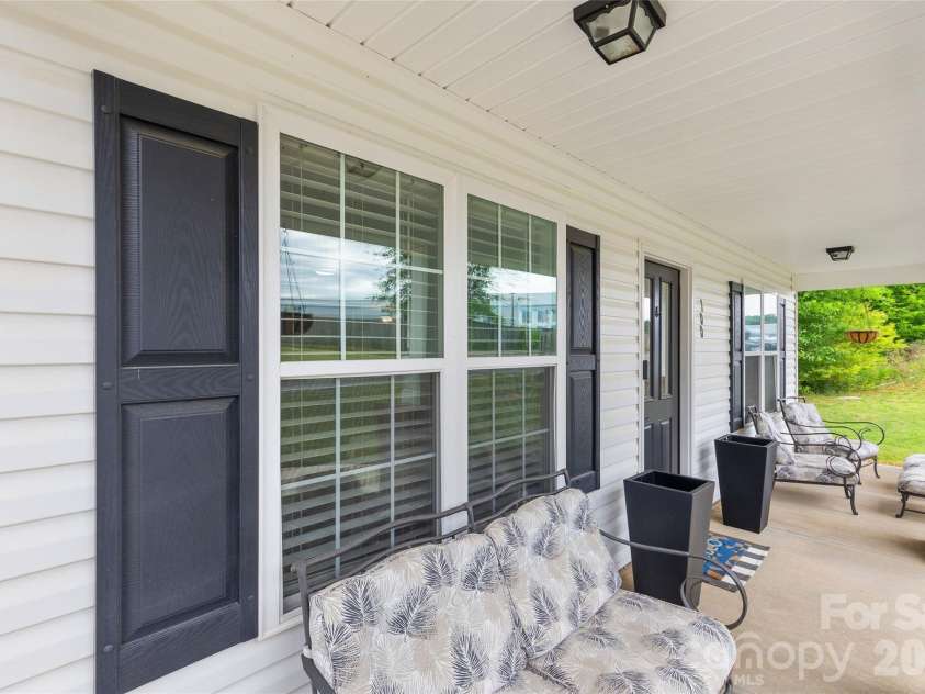 100 Centerview Street, Belmont, NC 28012.  MLS# CAR4378611, YatesRealty ID 22441. 