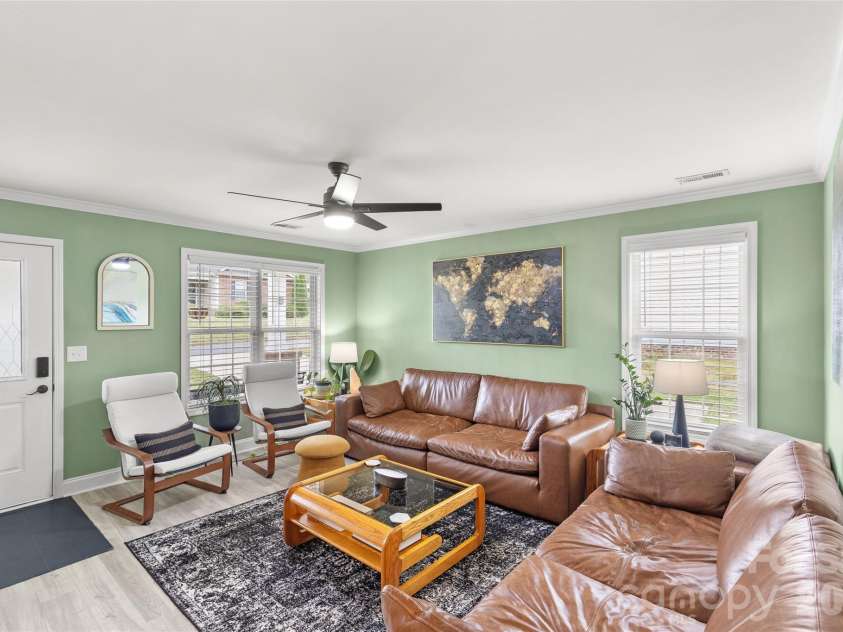 100 Centerview Street, Belmont, NC 28012.  MLS# CAR4378611, YatesRealty ID 22441. 