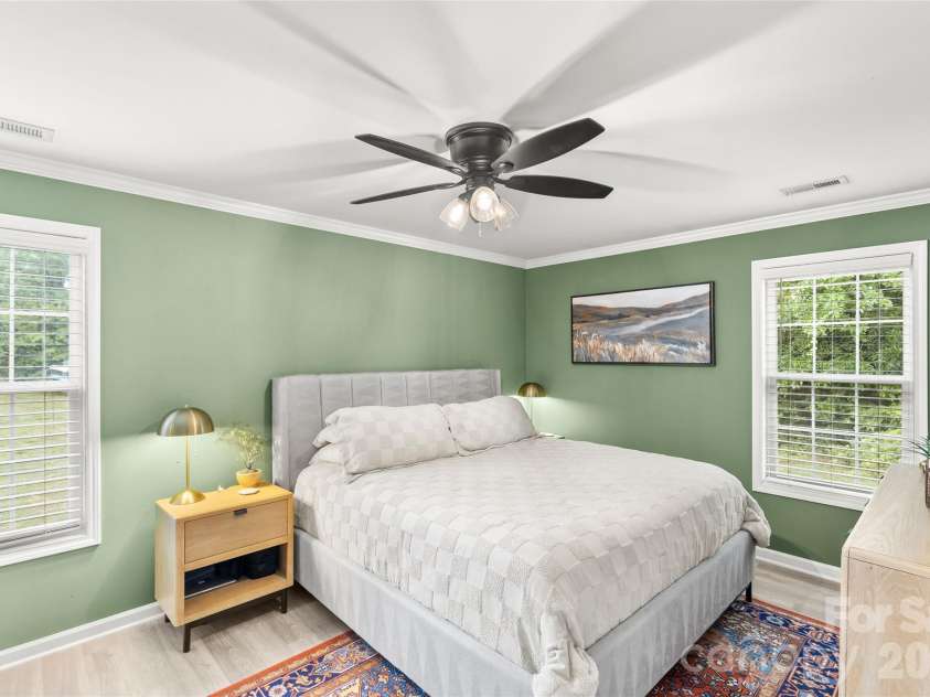 100 Centerview Street, Belmont, NC 28012.  MLS# CAR4378611, YatesRealty ID 22441. 