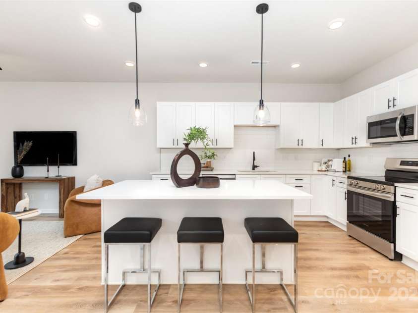 2818 Old Steele Creek Road, Charlotte, NC 28208.  MLS# CAR4273293, YatesRealty ID 22442. Representative photos