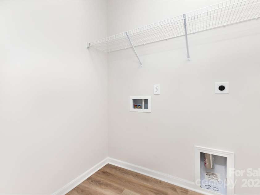 2818 Old Steele Creek Road, Charlotte, NC 28208.  MLS# CAR4273293, YatesRealty ID 22442. Representative photos