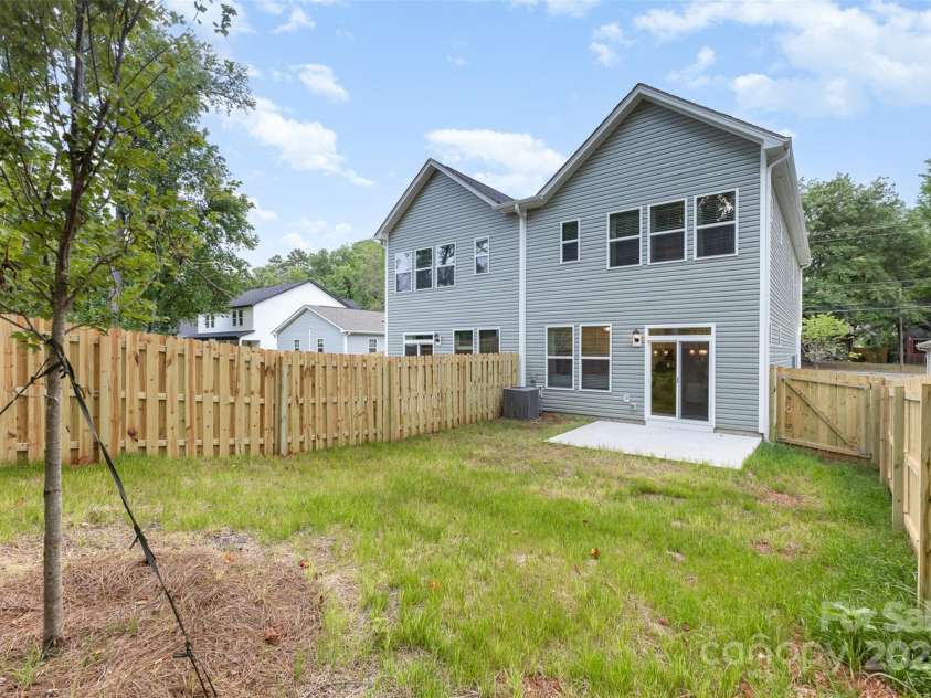 2818 Old Steele Creek Road, Charlotte, NC 28208.  MLS# CAR4273293, YatesRealty ID 22442. Representative photos