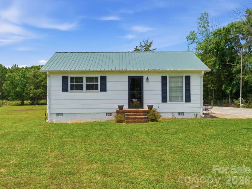 3044 Sims Road, Rock Hill, SC 29730.  MLS# CAR4381472, YatesRealty ID 22442. 