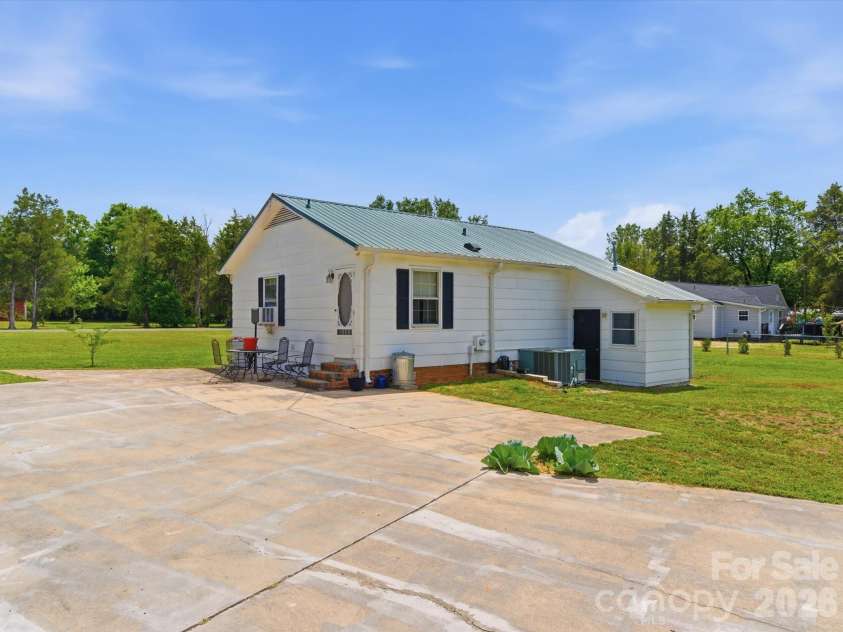 3044 Sims Road, Rock Hill, SC 29730.  MLS# CAR4381472, YatesRealty ID 22442. 
