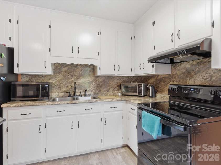 3044 Sims Road, Rock Hill, SC 29730.  MLS# CAR4381472, YatesRealty ID 22442. 