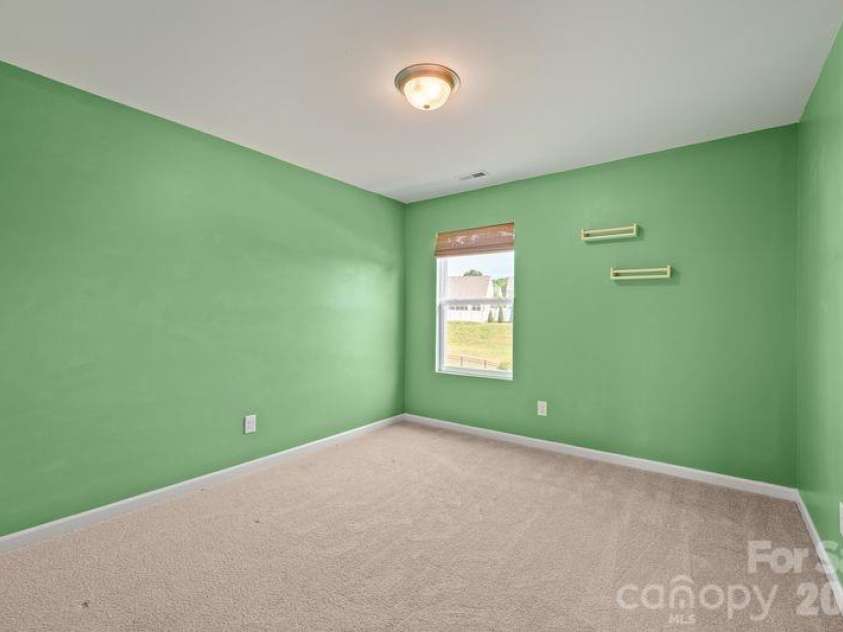 113 Lantern Acres Drive, Mooresville, NC 28115.  MLS# CAR4373088, YatesRealty ID 22443. BR 4