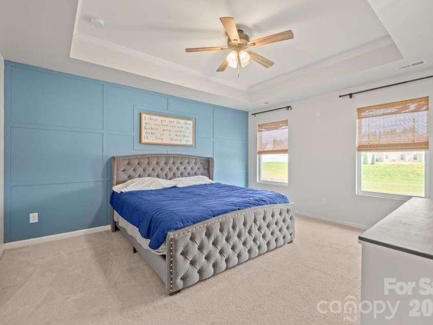 113 Lantern Acres Drive, Mooresville, NC 28115.  MLS# CAR4373088, YatesRealty ID 22443. Primary BR with Trey ceiling