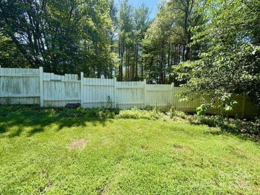 124/126 Polly Street, Morganton, NC 28655.  MLS# CAR4274282, YatesRealty ID 22444. 
