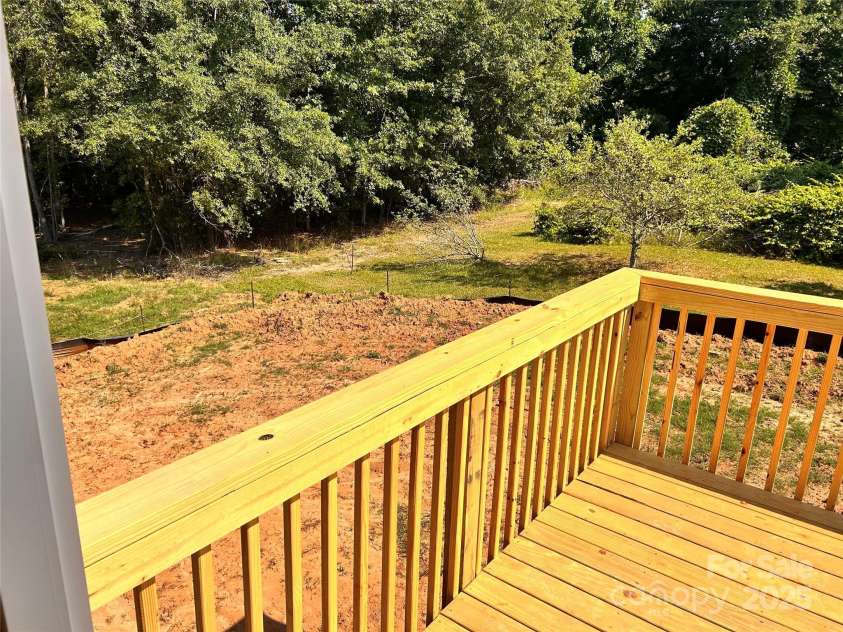 3506 14th Avenue, Hickory, NC 28602.  MLS# CAR4275889, YatesRealty ID 22445. 