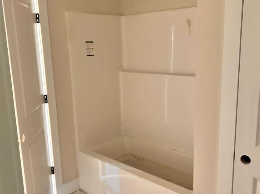 3506 14th Avenue, Hickory, NC 28602.  MLS# CAR4275889, YatesRealty ID 22445. 