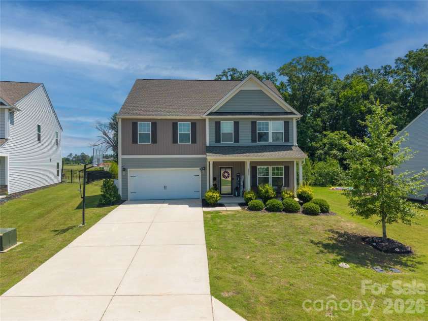 1035 Beacon Avenue, Monroe, NC 28110.  MLS# CAR4389329, YatesRealty ID 22446. 