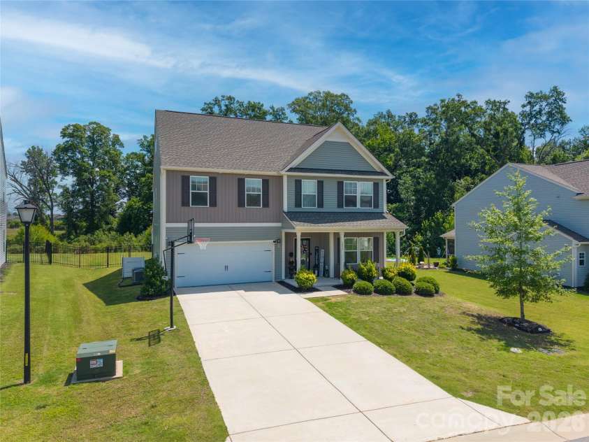 1035 Beacon Avenue, Monroe, NC 28110.  MLS# CAR4389329, YatesRealty ID 22446. 