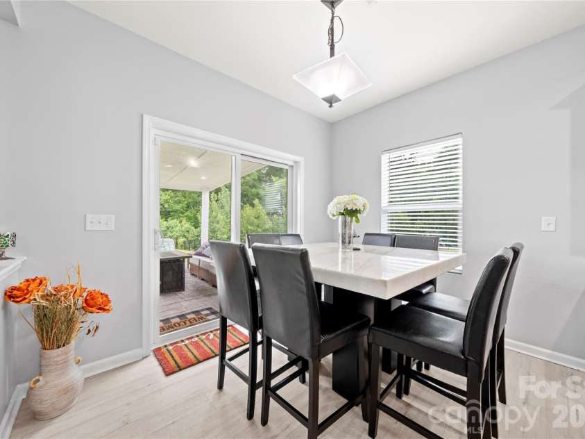 1035 Beacon Avenue, Monroe, NC 28110.  MLS# CAR4389329, YatesRealty ID 22446. 