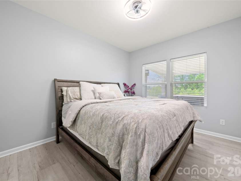1035 Beacon Avenue, Monroe, NC 28110.  MLS# CAR4389329, YatesRealty ID 22446. 