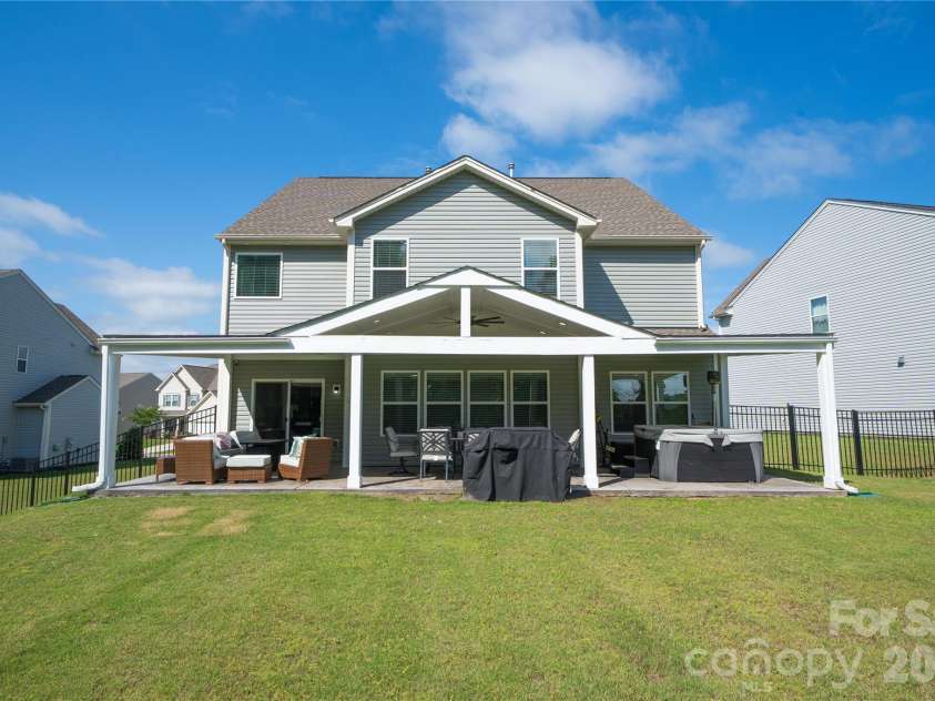 1035 Beacon Avenue, Monroe, NC 28110.  MLS# CAR4389329, YatesRealty ID 22446. 