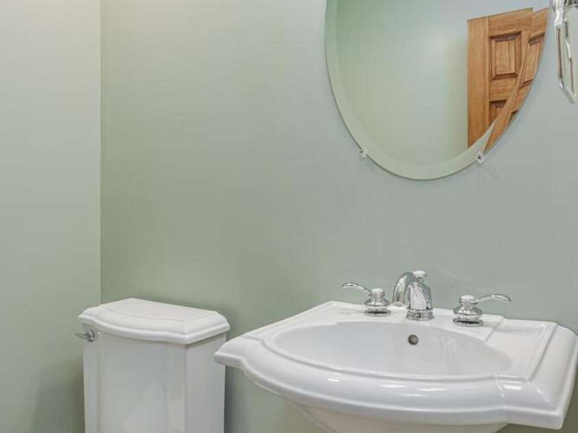 299 Carriage Summitt Way, Hendersonville, NC 28791.  MLS# CAR4305616, YatesRealty ID 22447. Upper 1/2 Bath