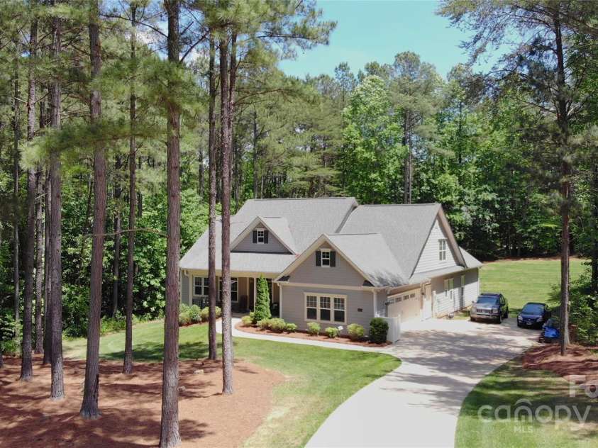 4660 Gold Finch Drive, Denver, NC 28037.  MLS# CAR4260143, YatesRealty ID 22448. 