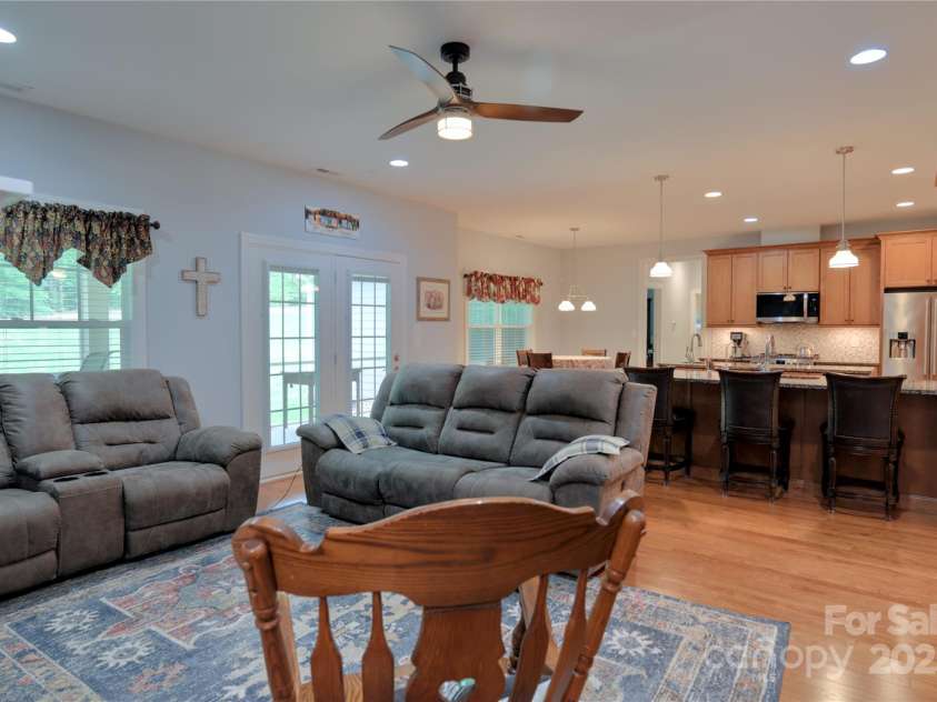 4660 Gold Finch Drive, Denver, NC 28037.  MLS# CAR4260143, YatesRealty ID 22448. 