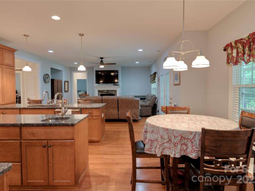 4660 Gold Finch Drive, Denver, NC 28037.  MLS# CAR4260143, YatesRealty ID 22448. 