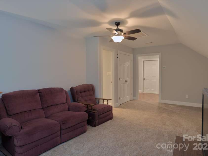 4660 Gold Finch Drive, Denver, NC 28037.  MLS# CAR4260143, YatesRealty ID 22448. 