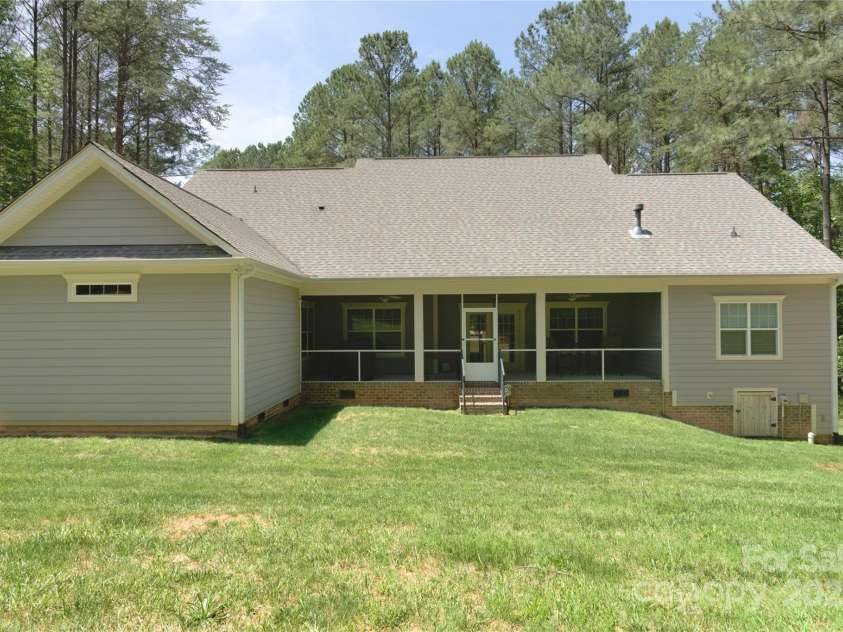 4660 Gold Finch Drive, Denver, NC 28037.  MLS# CAR4260143, YatesRealty ID 22448. 