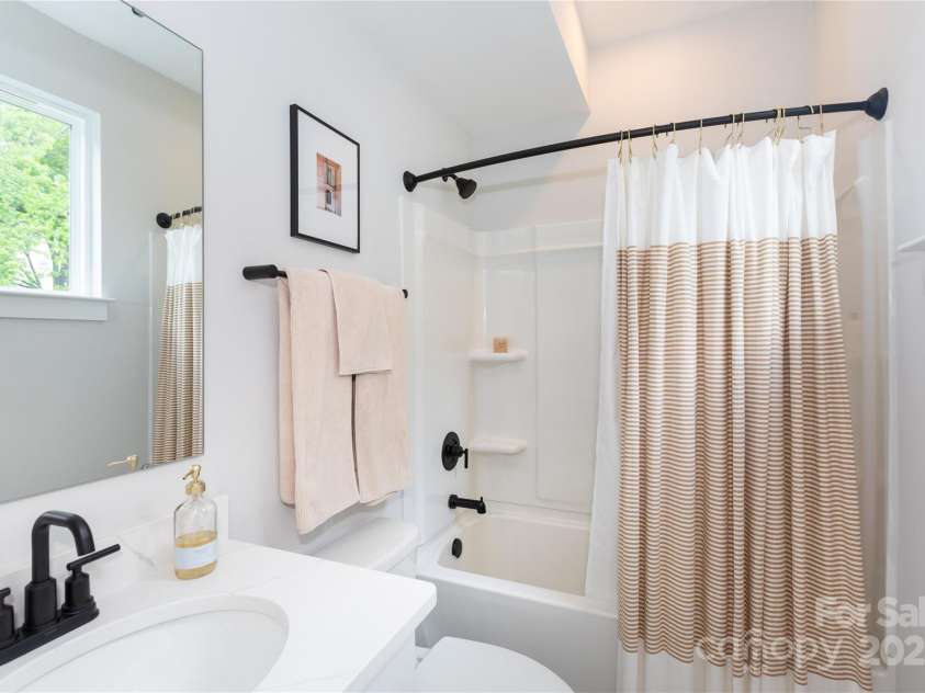 2254 Electric Lane, Charlotte, NC 28205.  MLS# CAR4254764, YatesRealty ID 22449. 