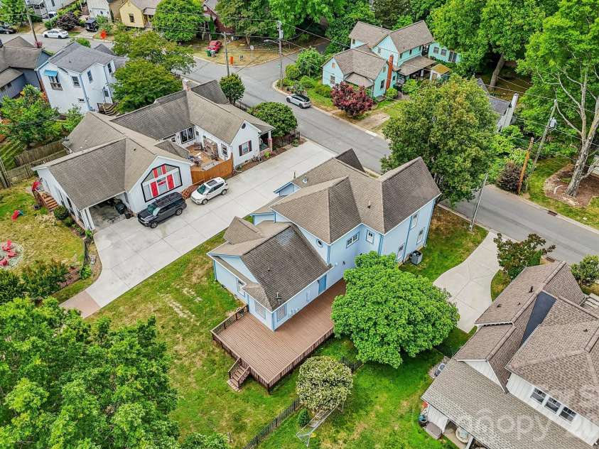 611 37th Street, Charlotte, NC 28205.  MLS# CAR4379542, YatesRealty ID 22449. 