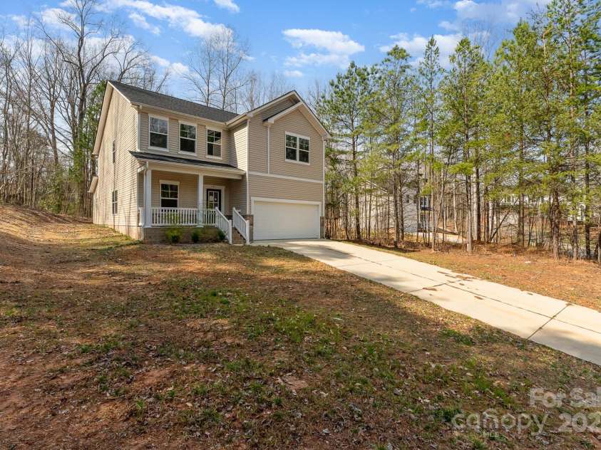 411 Wintergreen Court, Kings Mountain, NC 28086.  MLS# CAR4235286, YatesRealty ID 2245. 