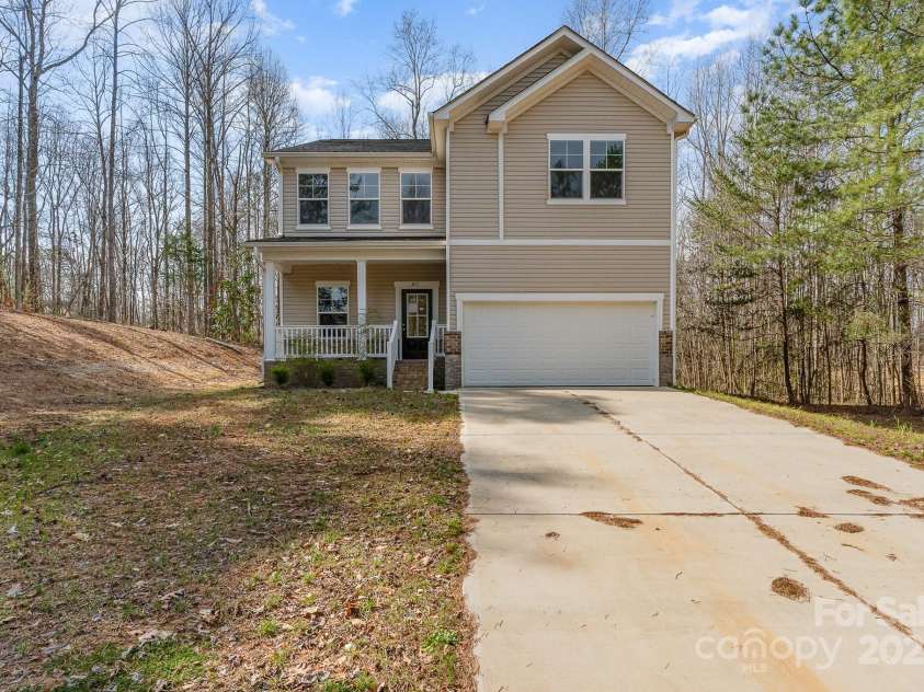 411 Wintergreen Court, Kings Mountain, NC 28086.  MLS# CAR4235286, YatesRealty ID 2245. 