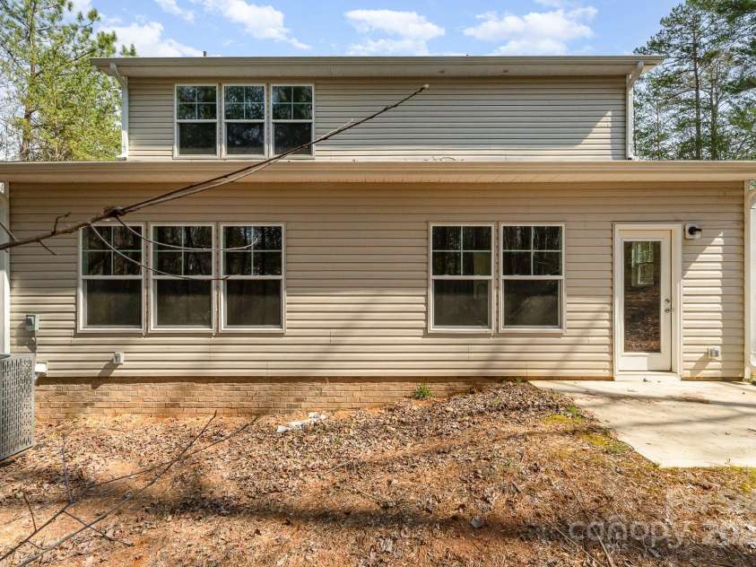 411 Wintergreen Court, Kings Mountain, NC 28086.  MLS# CAR4235286, YatesRealty ID 2245. 