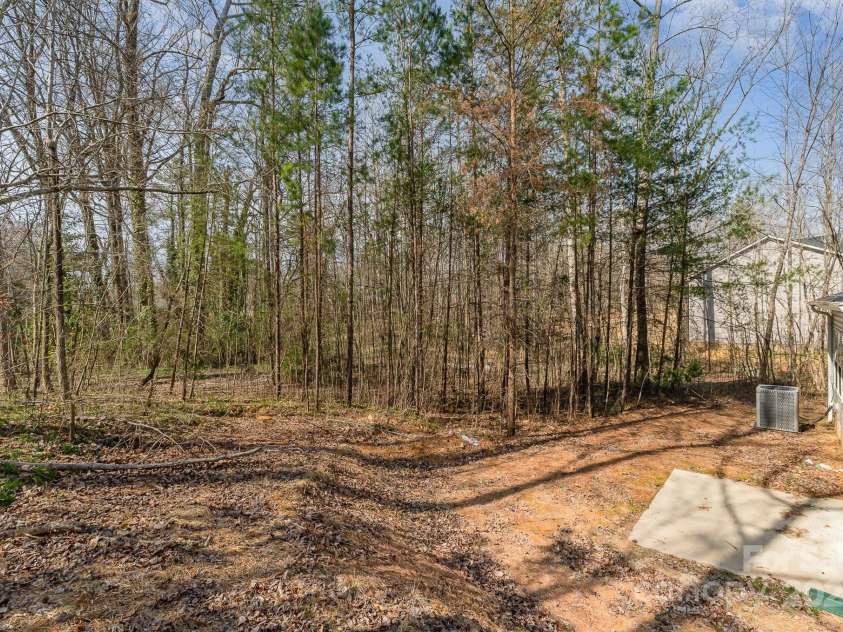 411 Wintergreen Court, Kings Mountain, NC 28086.  MLS# CAR4235286, YatesRealty ID 2245. 