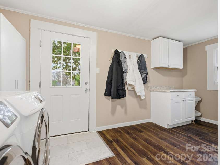 595 Gibson Drive, Concord, NC 28025.  MLS# CAR4336077, YatesRealty ID 2245. 