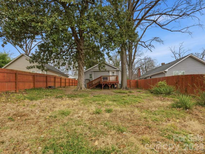 595 Gibson Drive, Concord, NC 28025.  MLS# CAR4336077, YatesRealty ID 2245. 