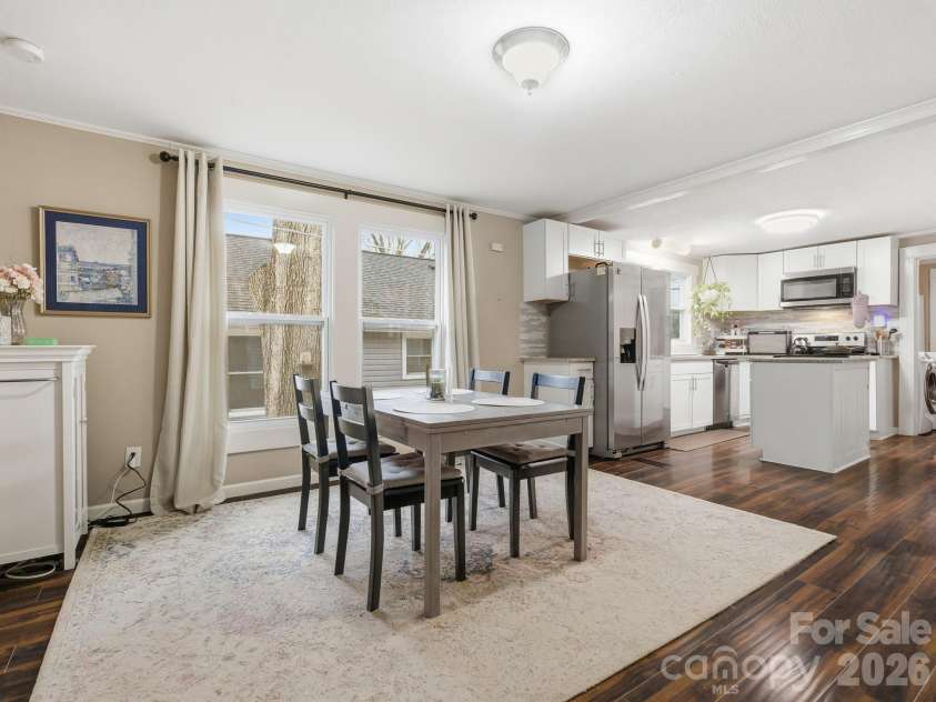 595 Gibson Drive, Concord, NC 28025.  MLS# CAR4336077, YatesRealty ID 2245. Dining Area 