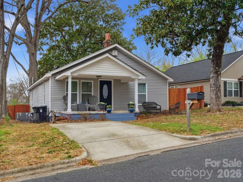 595 Gibson Drive, Concord, NC 28025.  MLS# CAR4336077, YatesRealty ID 2245. Welcome to 595 Gibson Drive!