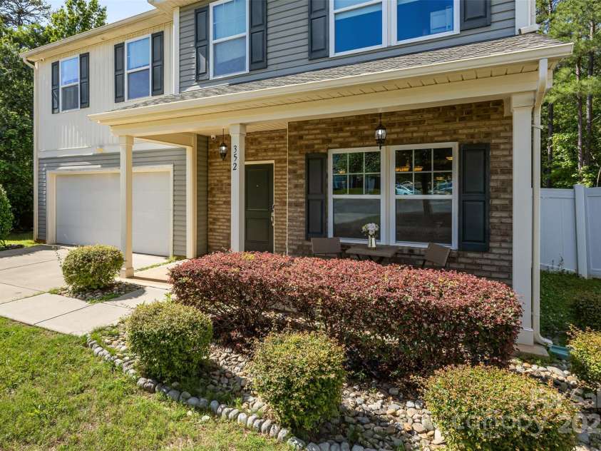 352 Nantucket Way, Rock Hill, SC 29732.  MLS# CAR4234886, YatesRealty ID 22450. 
