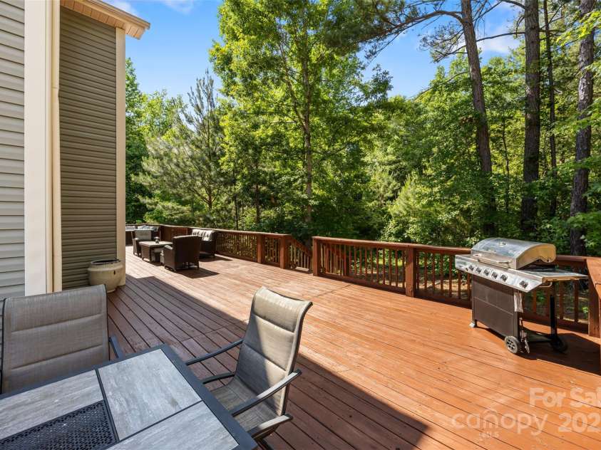 352 Nantucket Way, Rock Hill, SC 29732.  MLS# CAR4234886, YatesRealty ID 22450. Gigantic deck for entertaining