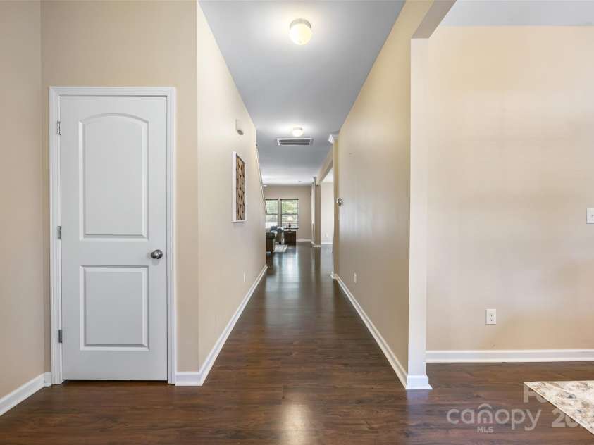 352 Nantucket Way, Rock Hill, SC 29732.  MLS# CAR4234886, YatesRealty ID 22450. Gorgeous LVP flooring