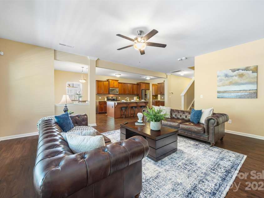 352 Nantucket Way, Rock Hill, SC 29732.  MLS# CAR4234886, YatesRealty ID 22450. Spacious living room with lots of natural light