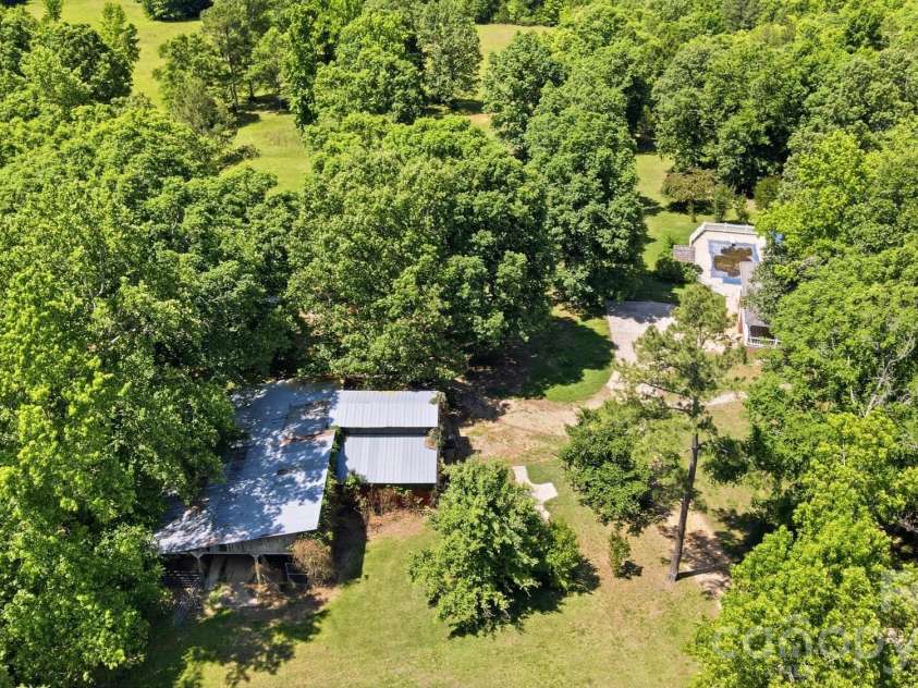846 Windy Oaks Way, Van Wyck, SC 29720.  MLS# CAR4372947, YatesRealty ID 22450. 