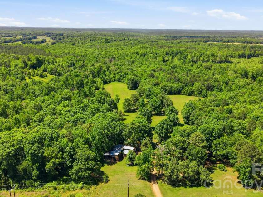 846 Windy Oaks Way, Van Wyck, SC 29720.  MLS# CAR4372947, YatesRealty ID 22450. 
