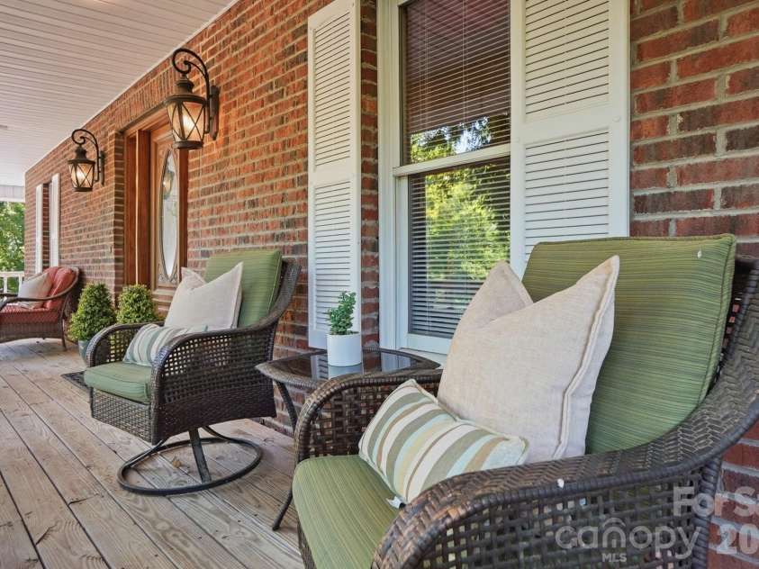 846 Windy Oaks Way, Van Wyck, SC 29720.  MLS# CAR4372947, YatesRealty ID 22450. 