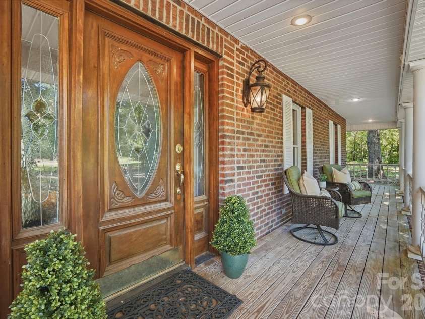 846 Windy Oaks Way, Van Wyck, SC 29720.  MLS# CAR4372947, YatesRealty ID 22450. 